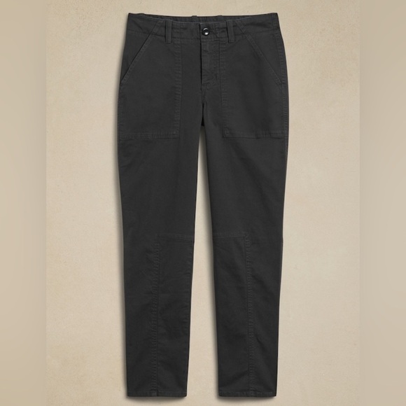 NWT! Banana Republic Mid-Rise Slim Cargo Pant - Size 20 - Picture 4 of 4